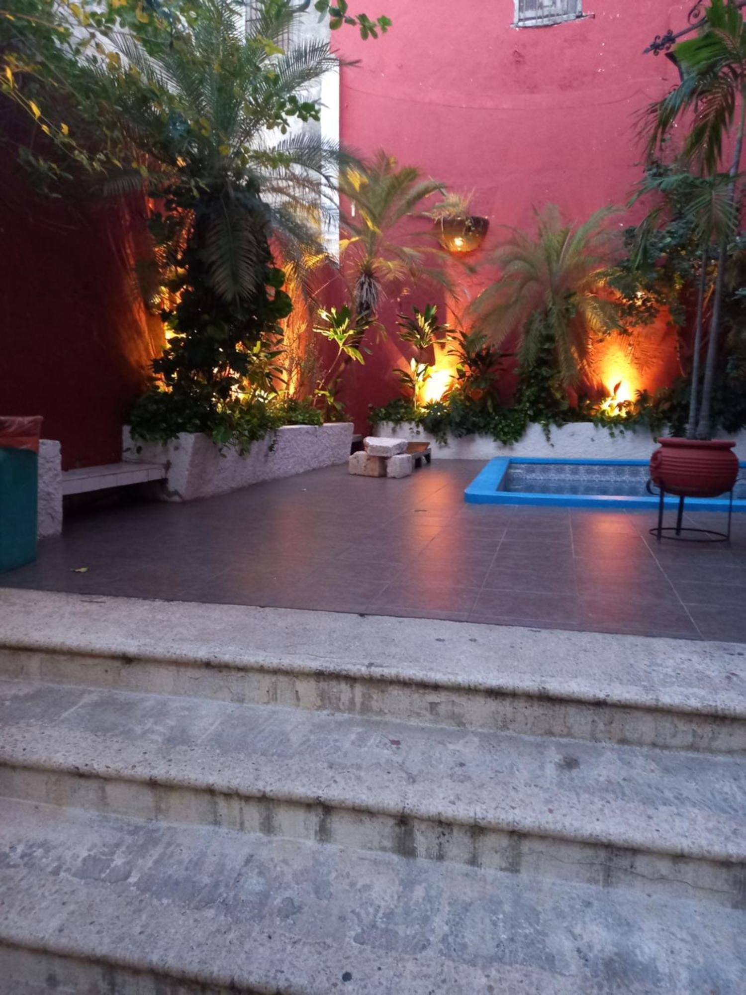 Hotel Reforma Merida Bagian luar foto